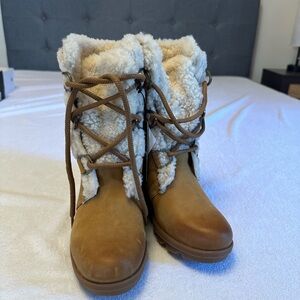 Sorel Joan of Arctic Wedge II Shearling Boot - sz 8
